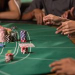 How does the online slot win notification sound grab attention?